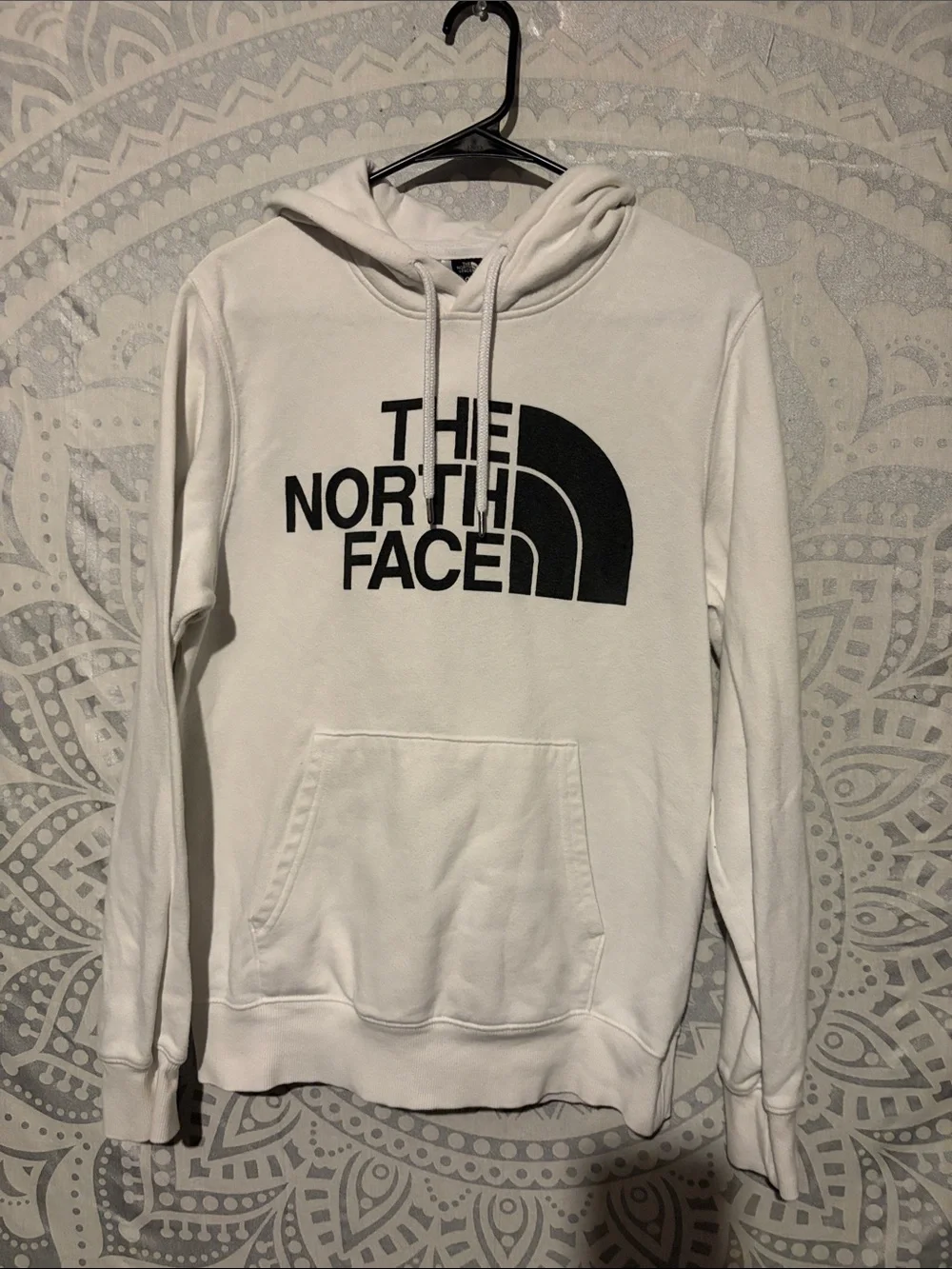 The North Face Men's Small White Half Dome Logo Pullover Hoodie Circular Design